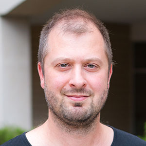 Dr. Andrei Swidinsky