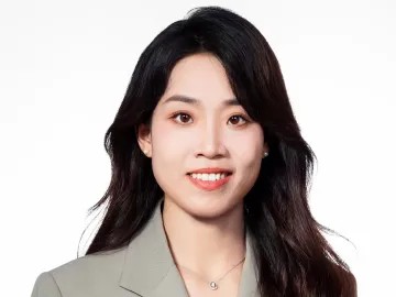 Minghan Li headshot
