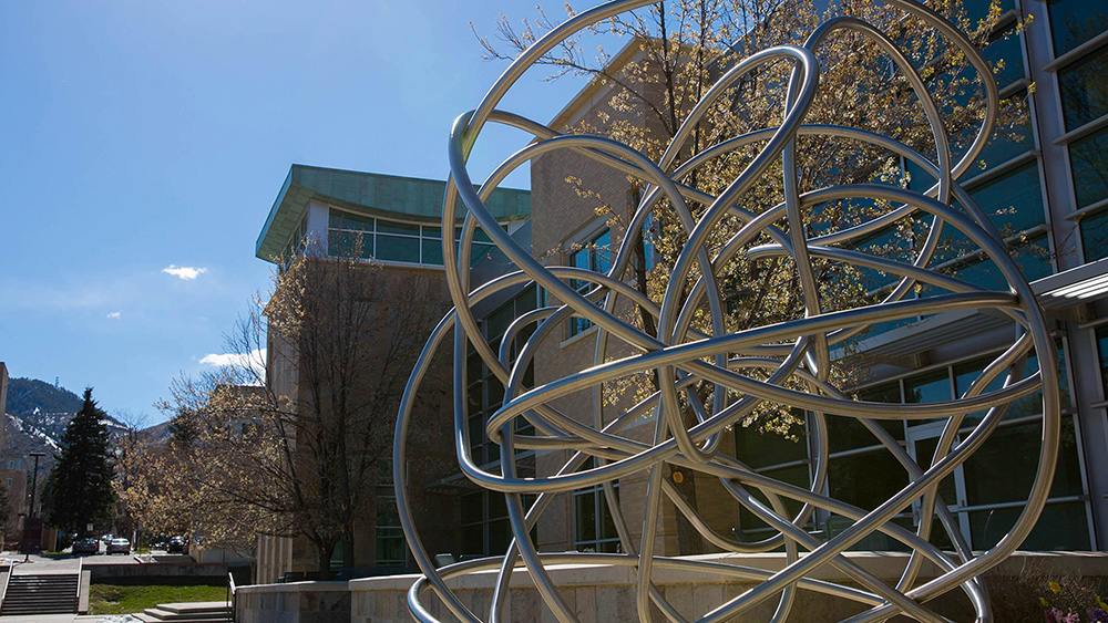 Gordian knot sculpture