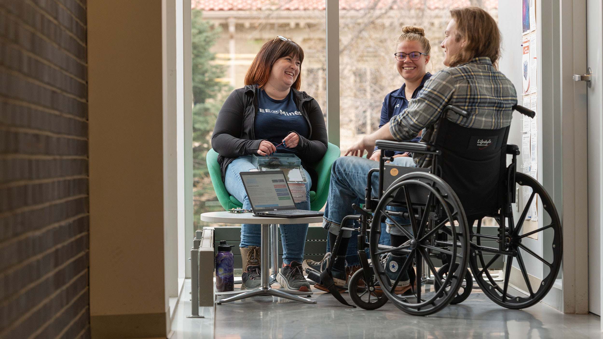A group of Colorado School of Mines students